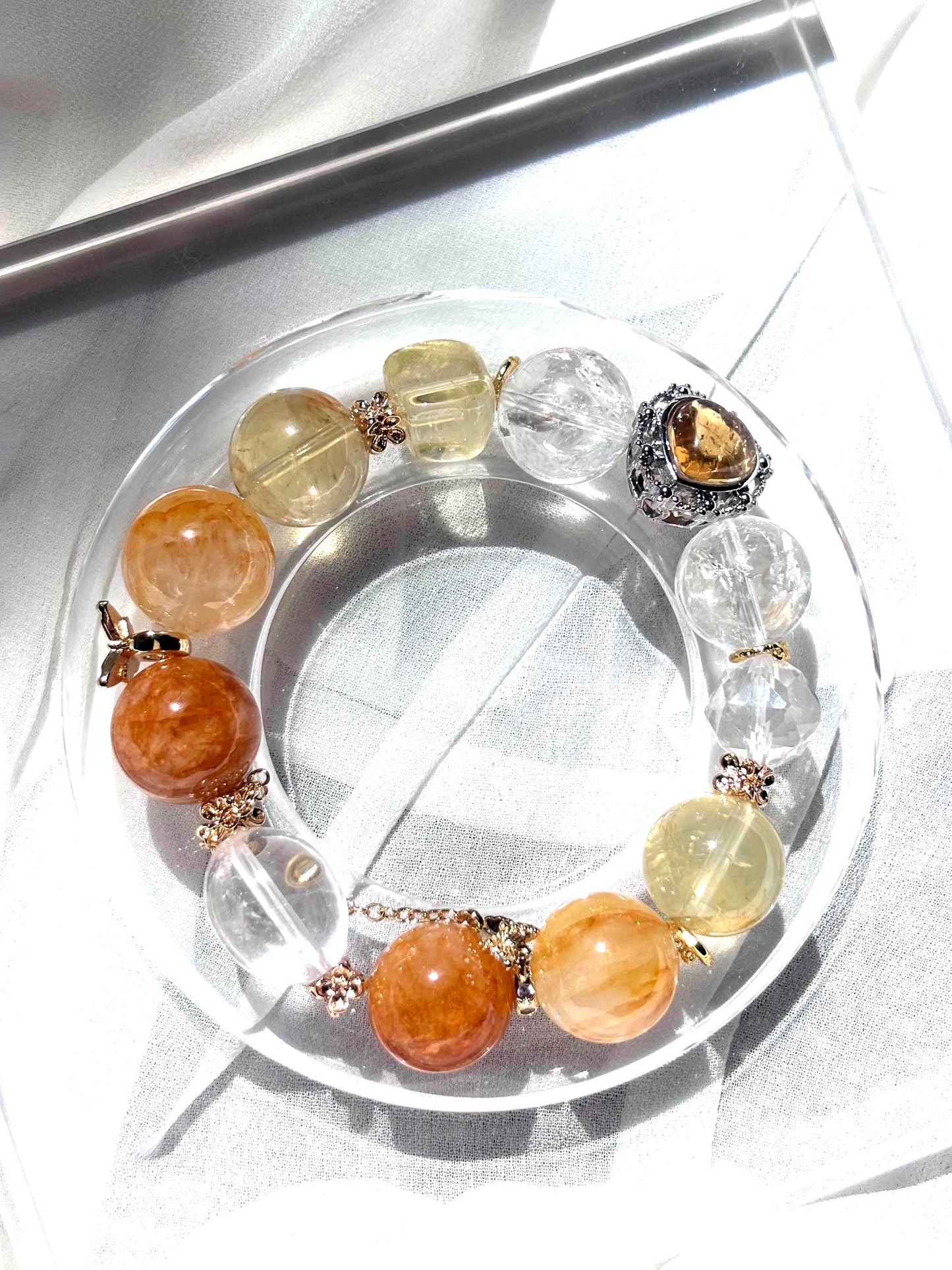 Solenara - Golden Light Heart Crystal Bracelet