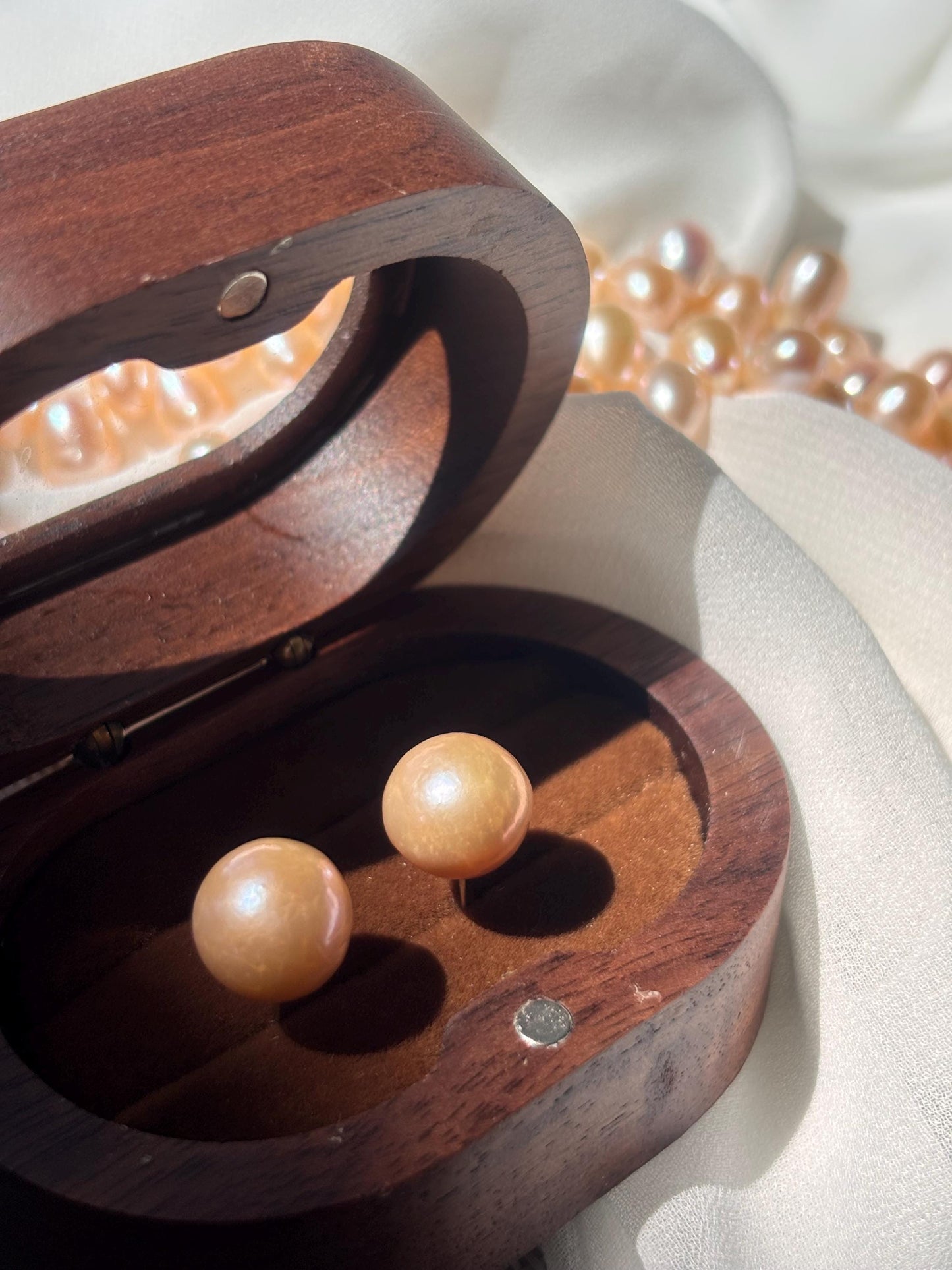 Peach Blossom Glow - Baroque Pearl Necklace & Earrings Set