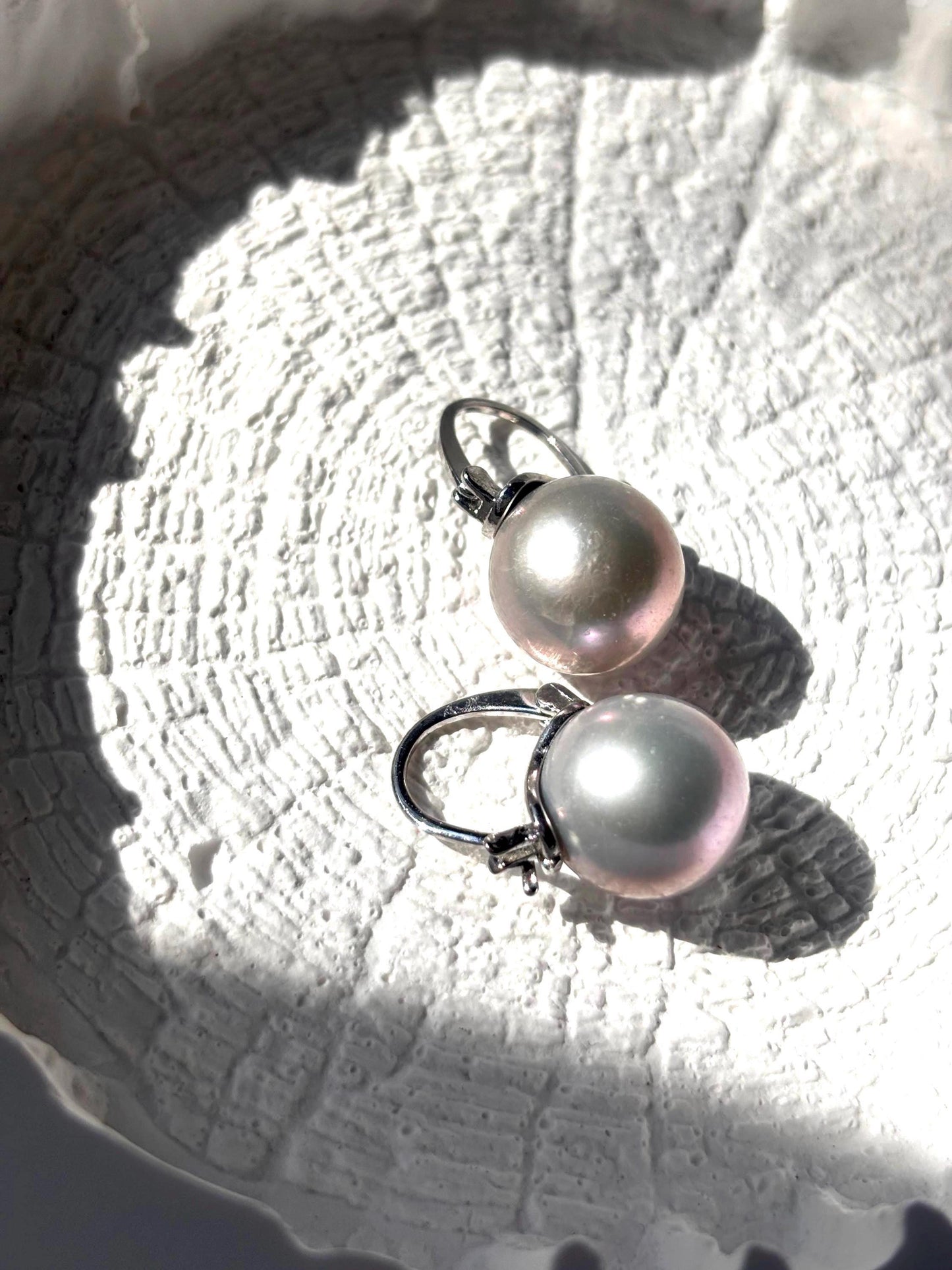 Moonlit Halo - Grey Freshwater Pearl Huggie Earrings