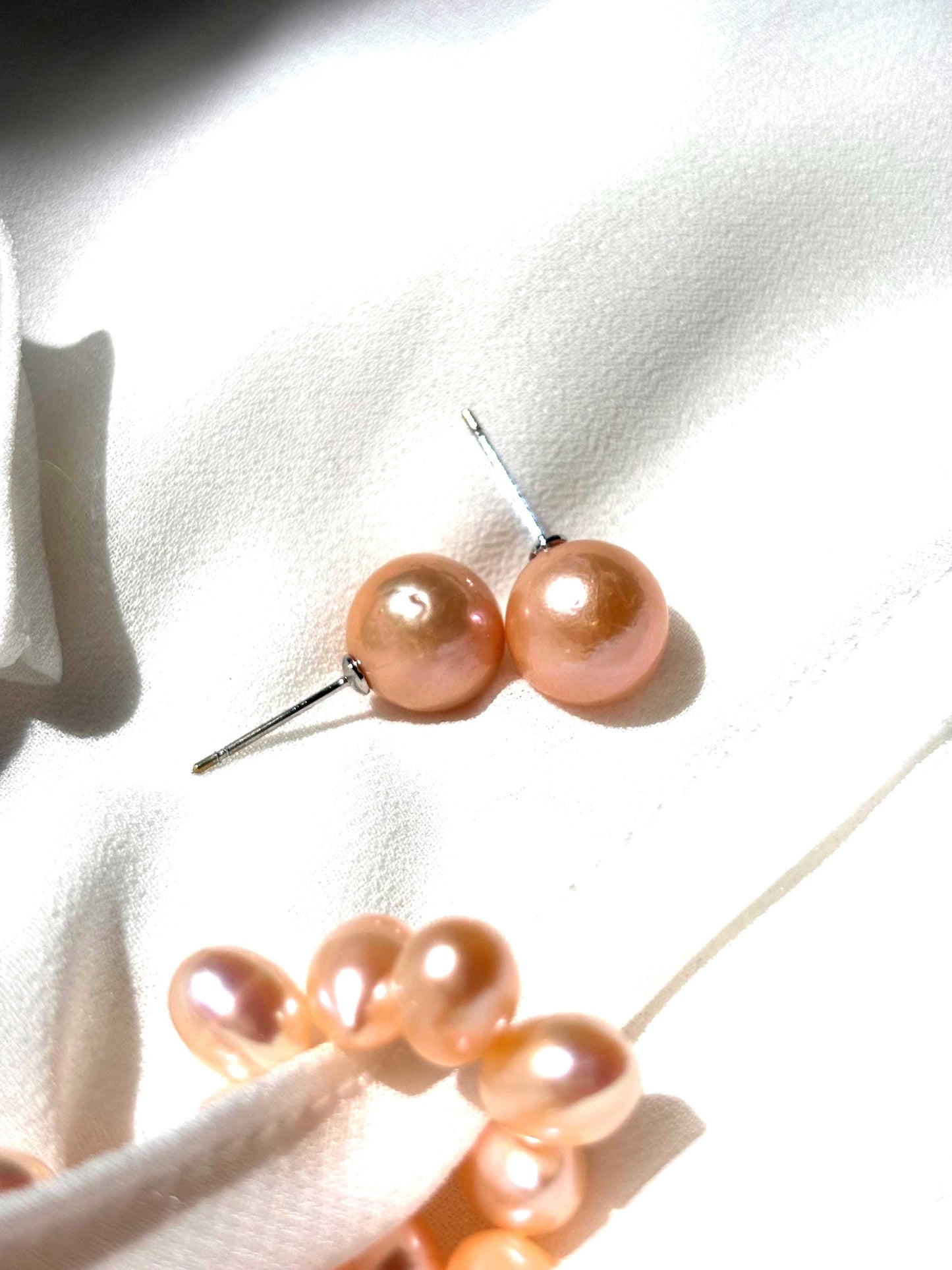 Peach Blossom Glow - Baroque Pearl Necklace & Earrings Set