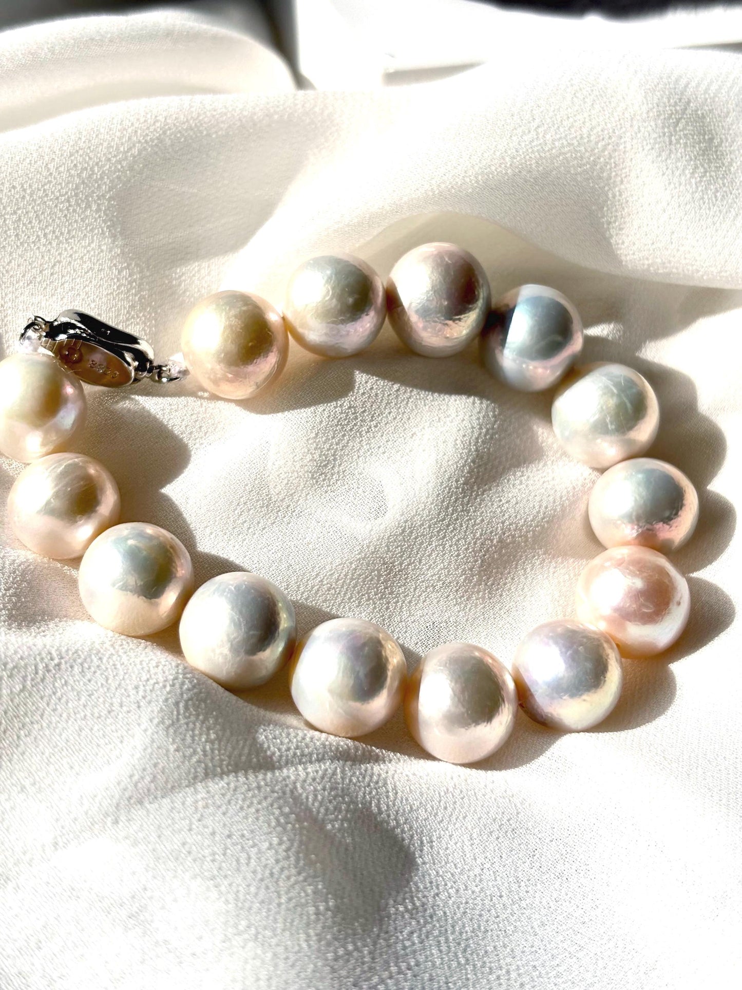 Ivory Whisper - White Baroque Freshwater Pearl Bracelet, Minimalist Bracelet, Elegant Everyday Jewelry, Gift for Mum, June Birthstone