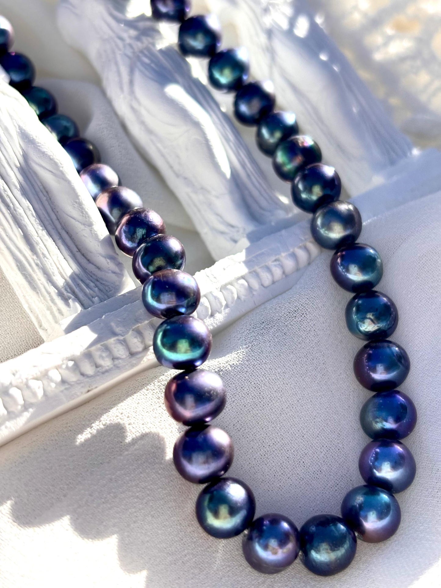 Midnight Tide – Peacock Blue Freshwater Pearl Necklace | Natural Iridescent Pearls | Ocean Inspired Sterling Silver Choker