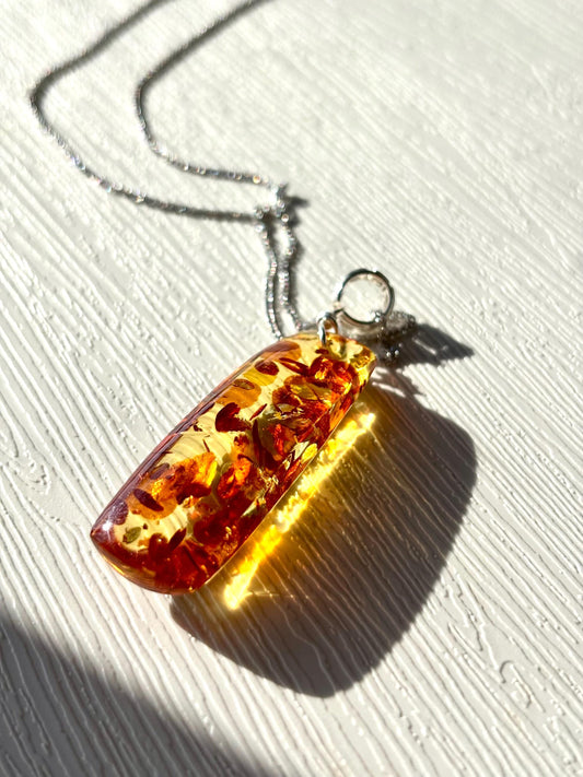 Golden Ember – Ancient Light Amber Pendant Necklace | Natural Baltic Amber | Solid 925 Sterling Silver