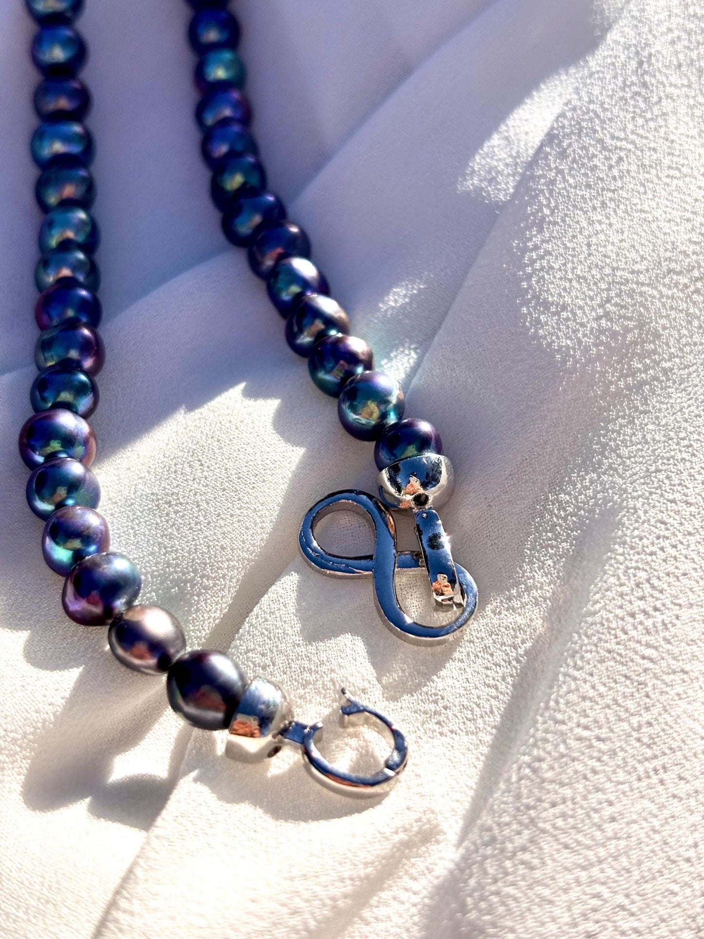 Midnight Tide – Peacock Blue Freshwater Pearl Necklace | Natural Iridescent Pearls | Ocean Inspired Sterling Silver Choker